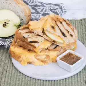 apple gouda grilled cheese