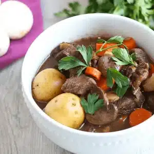 slow cooker beef bourguignon